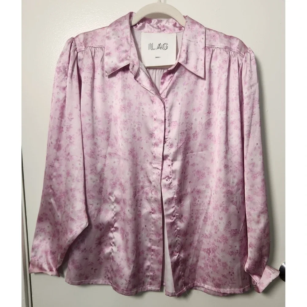 Ilag Plomme Satin Blouse Pink Flower Sm Puff Shoulder Hidden Placket Back Pleats